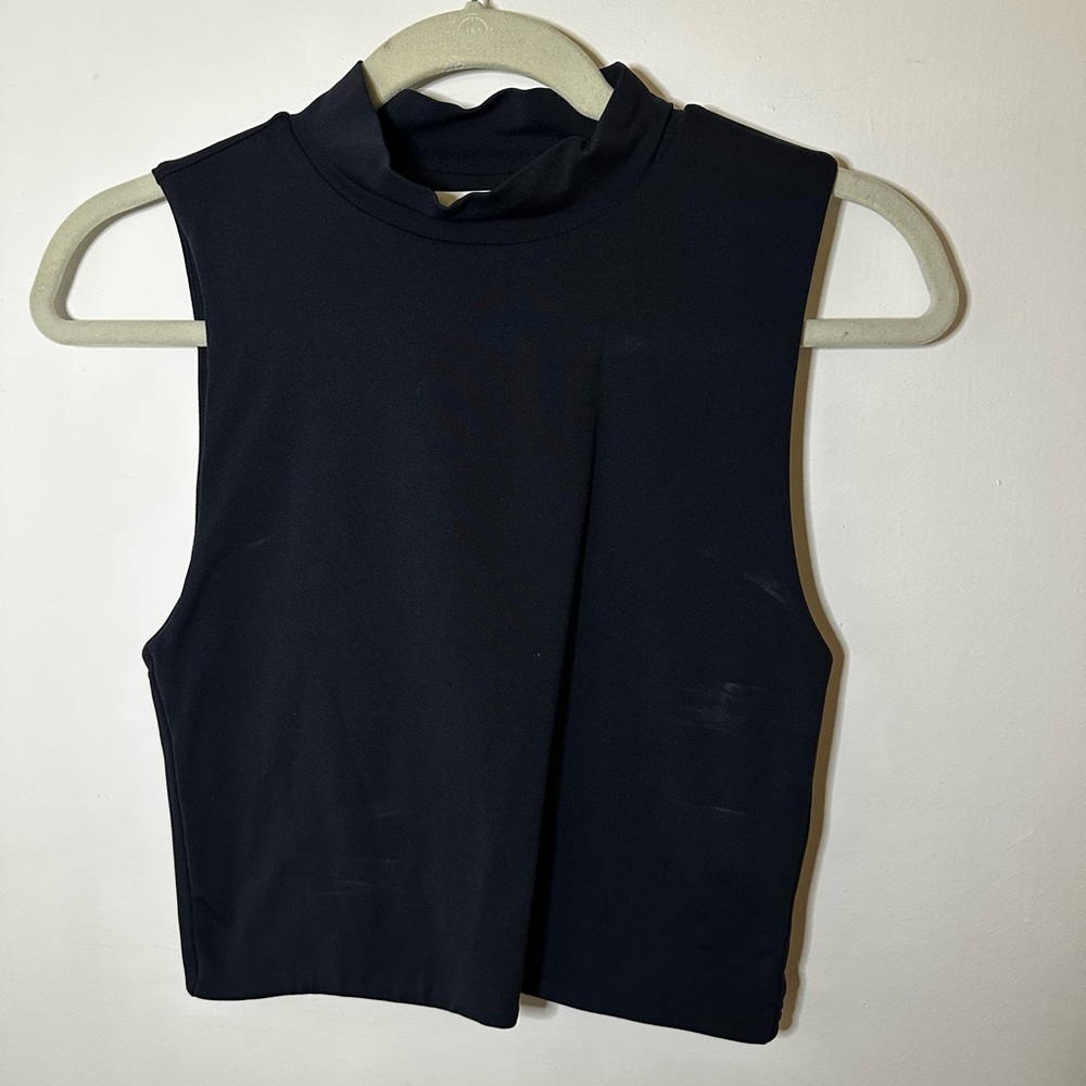 Babaton Black Sleeveless Crop Top